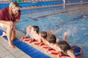 לימוד שחייה ילדים